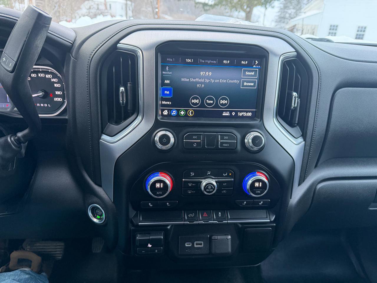 Used 2022 GMC Sierra 2500 SLE w/ SLE Convenience Package image 12