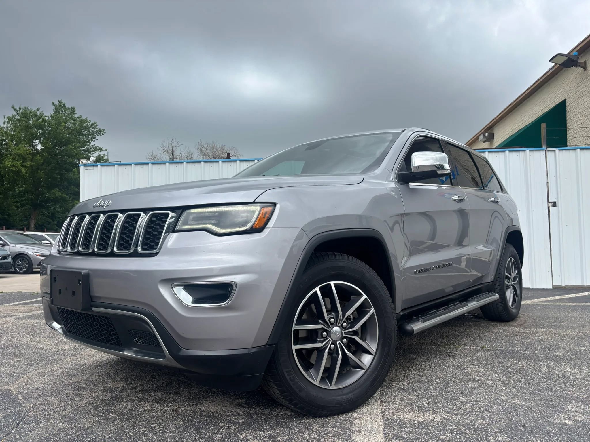 Used 2017 Jeep Grand Cherokee Limited w/ Luxury Group II