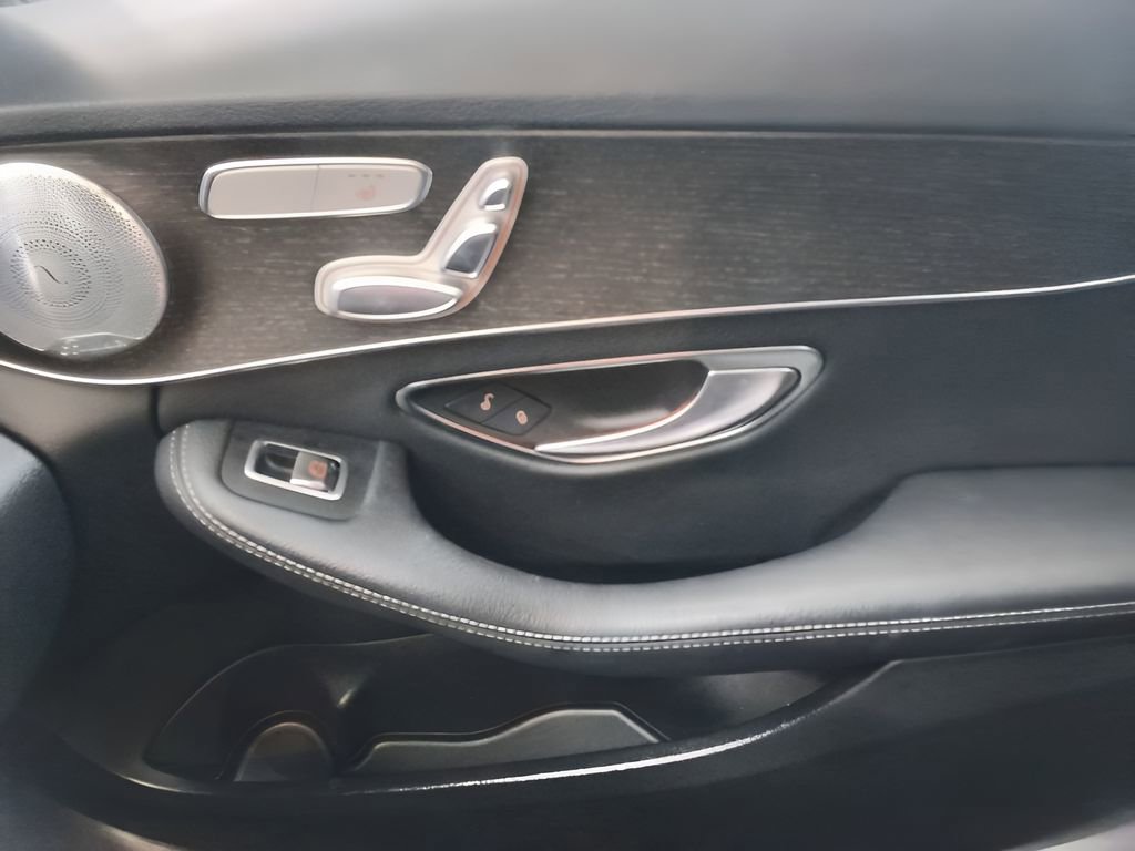 Used 2019 Mercedes-Benz C 300 4MATIC Sedan image 20