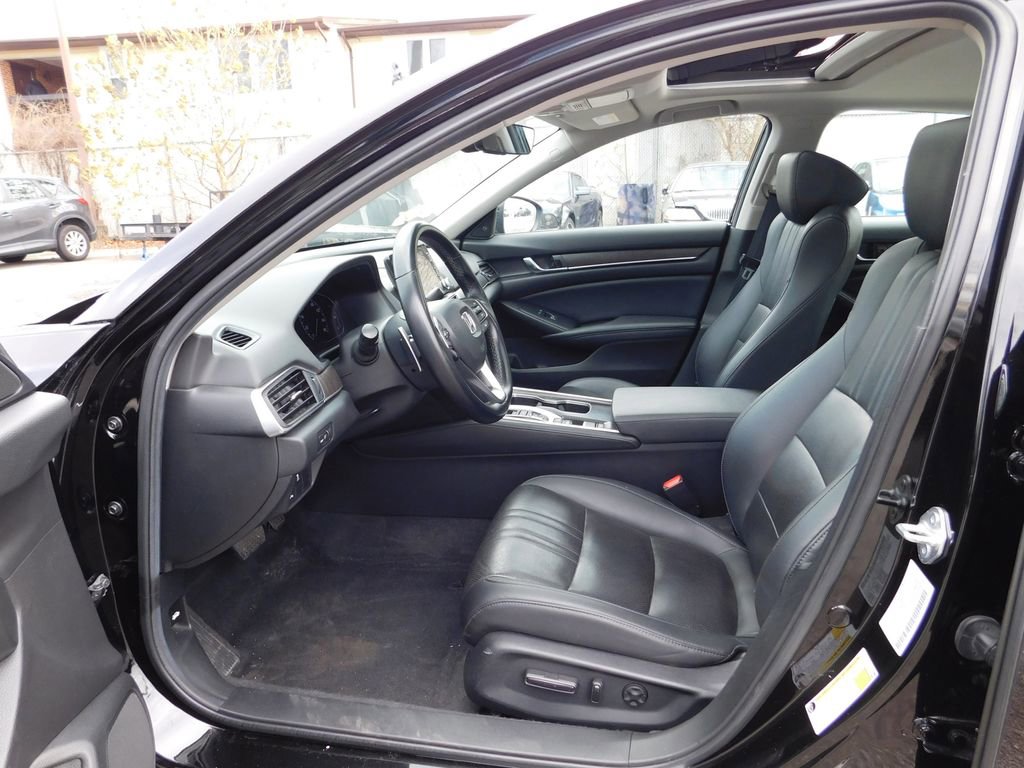 Used 2022 Honda Accord EX-L image 16