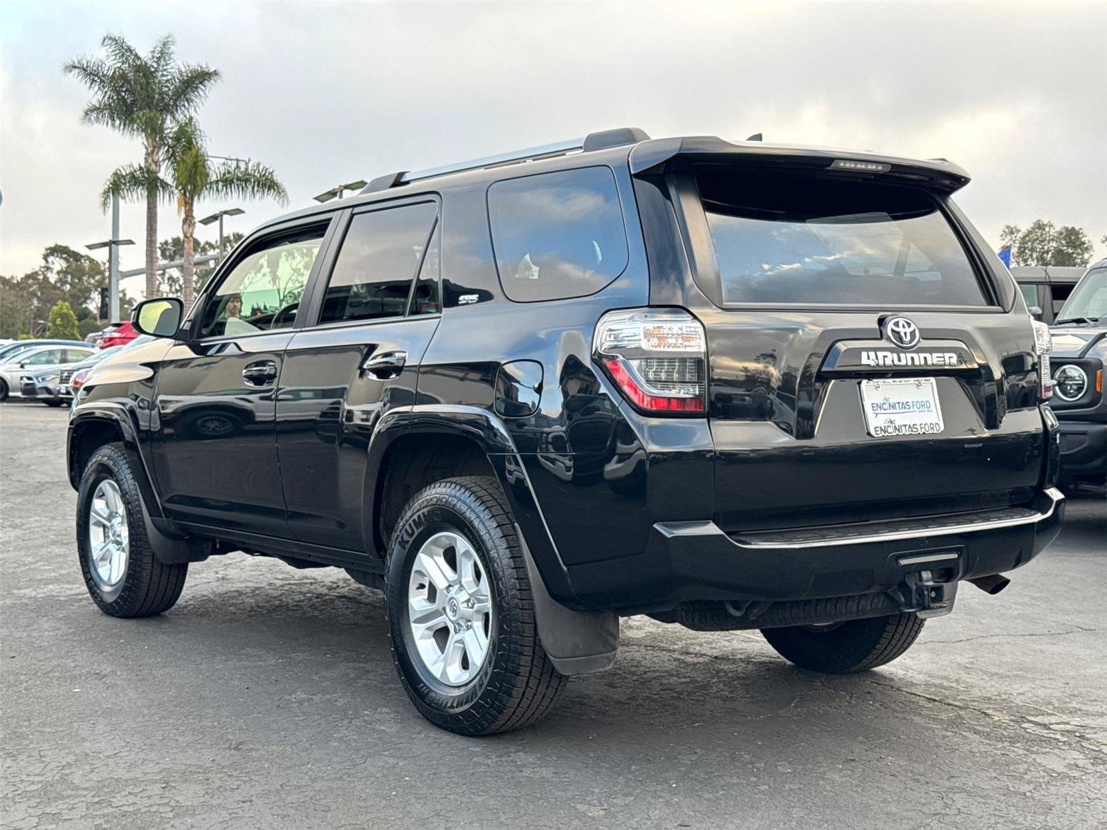 Used 2024 Toyota 4Runner SR5 AWD/4WD image 11