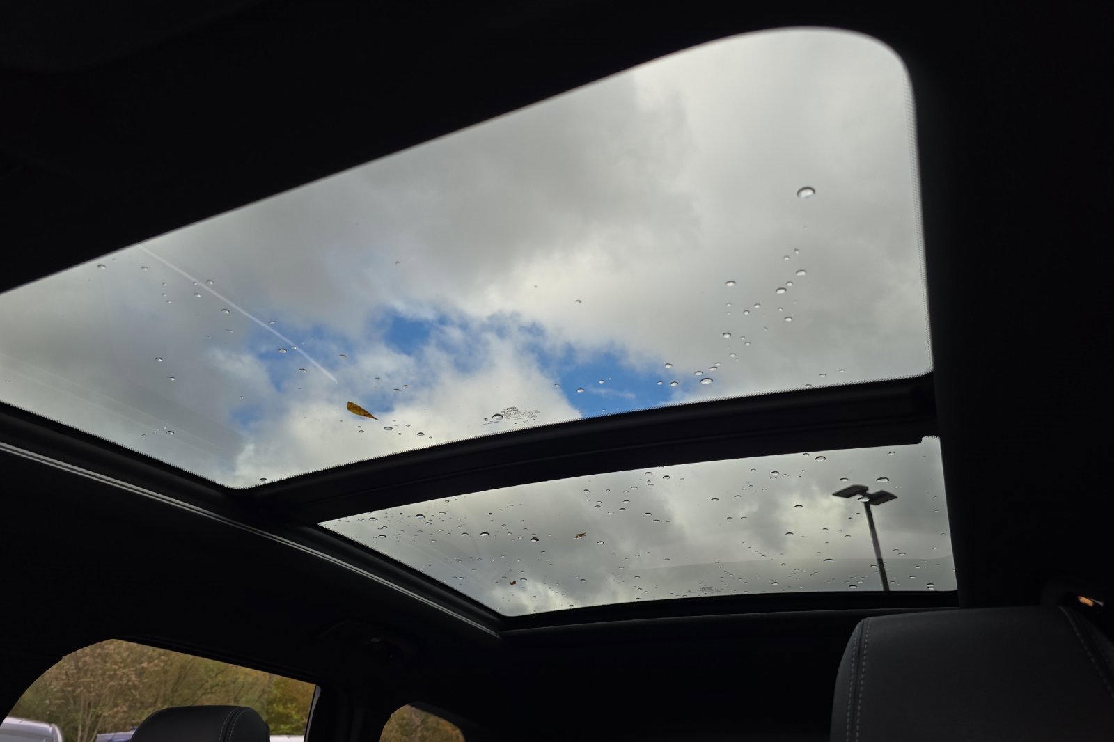 Used 2024 BMW X1 xDrive28i w/ Premium Package image 16