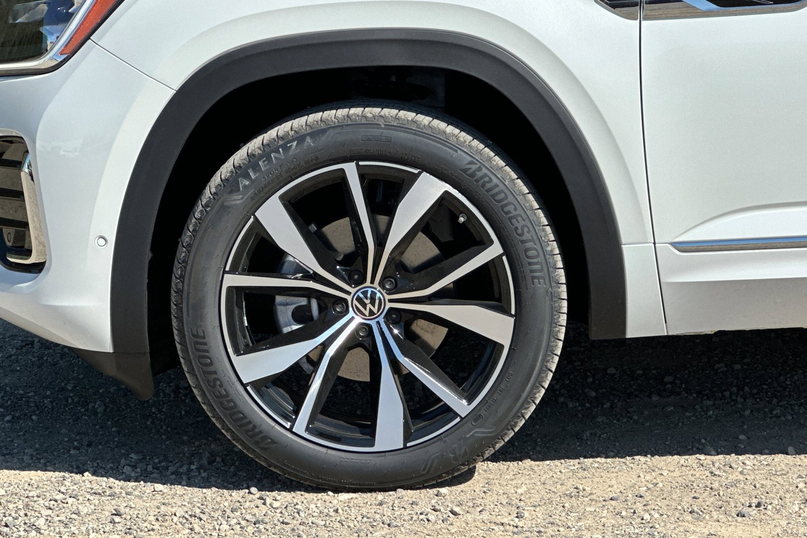 New 2026 Volkswagen Atlas SEL Premium R-Line image 27