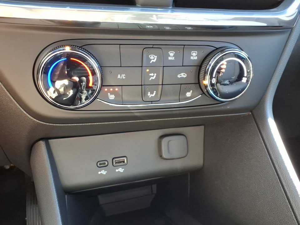 New 2026 Buick Encore GX Preferred w/ Comfort Package image 18