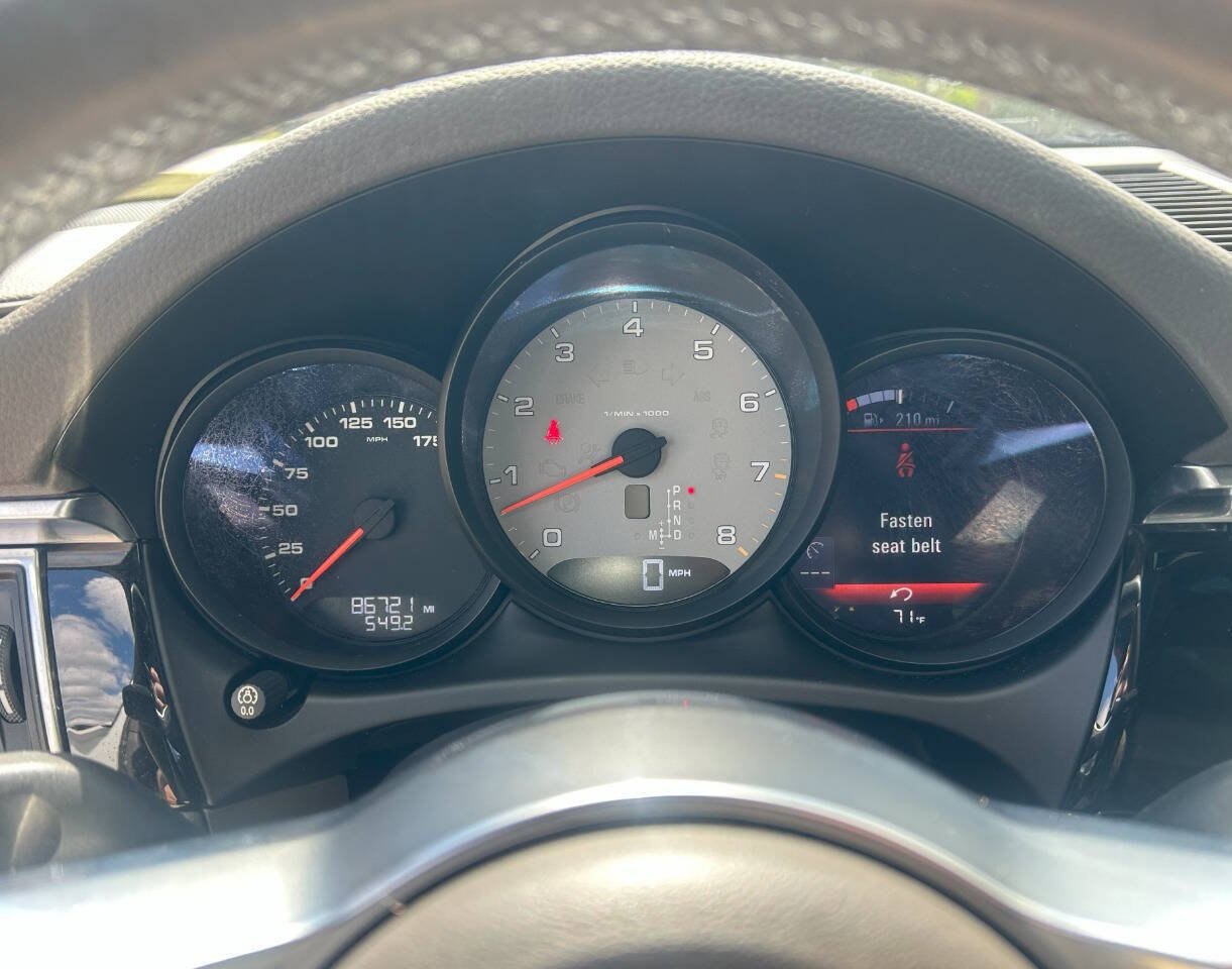 Used 2017 Porsche Macan S image 16