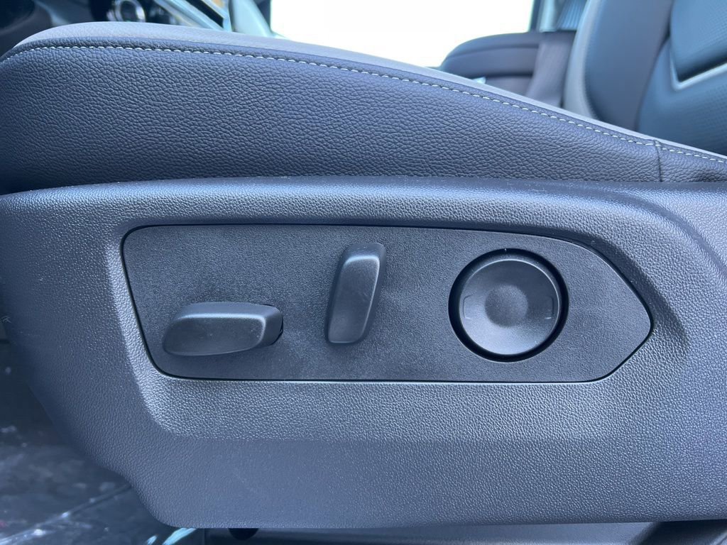 New 2025 Chevrolet Silverado 1500 RST w/ Convenience Package II image 10