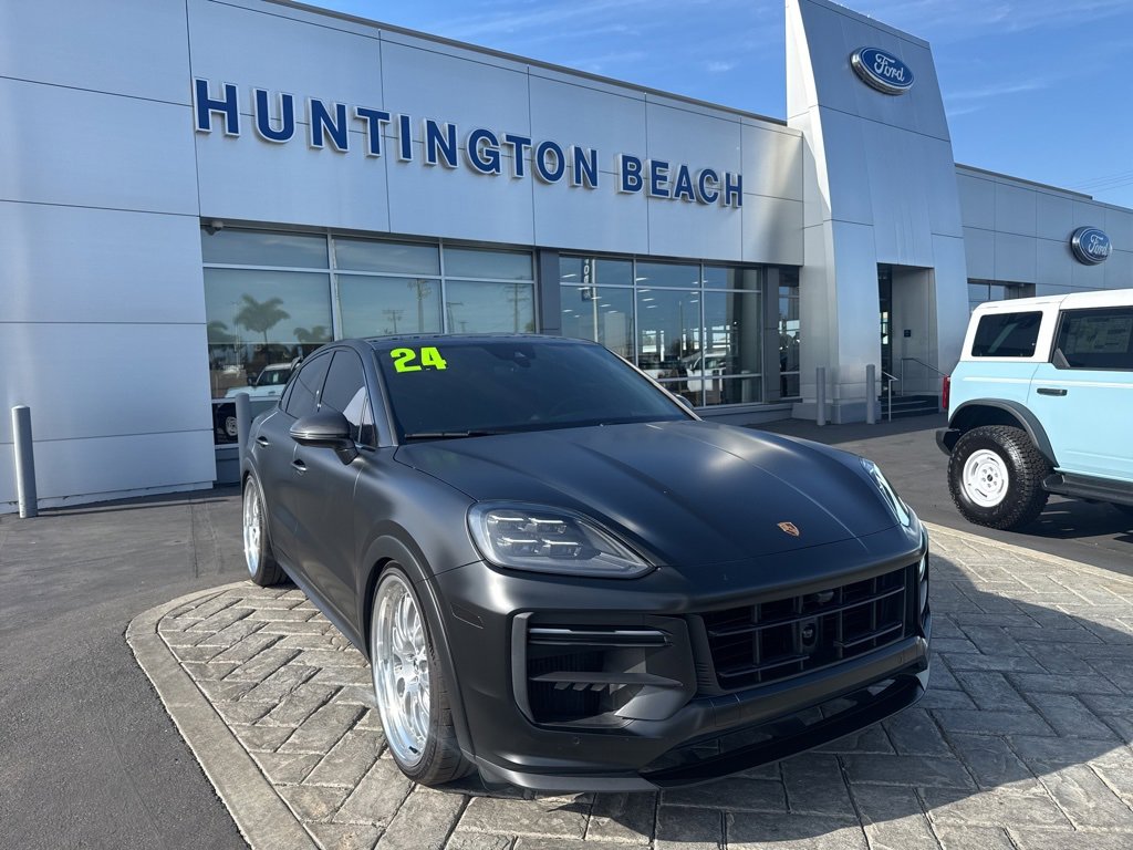Used 2024 Porsche Cayenne Turbo GT image 1
