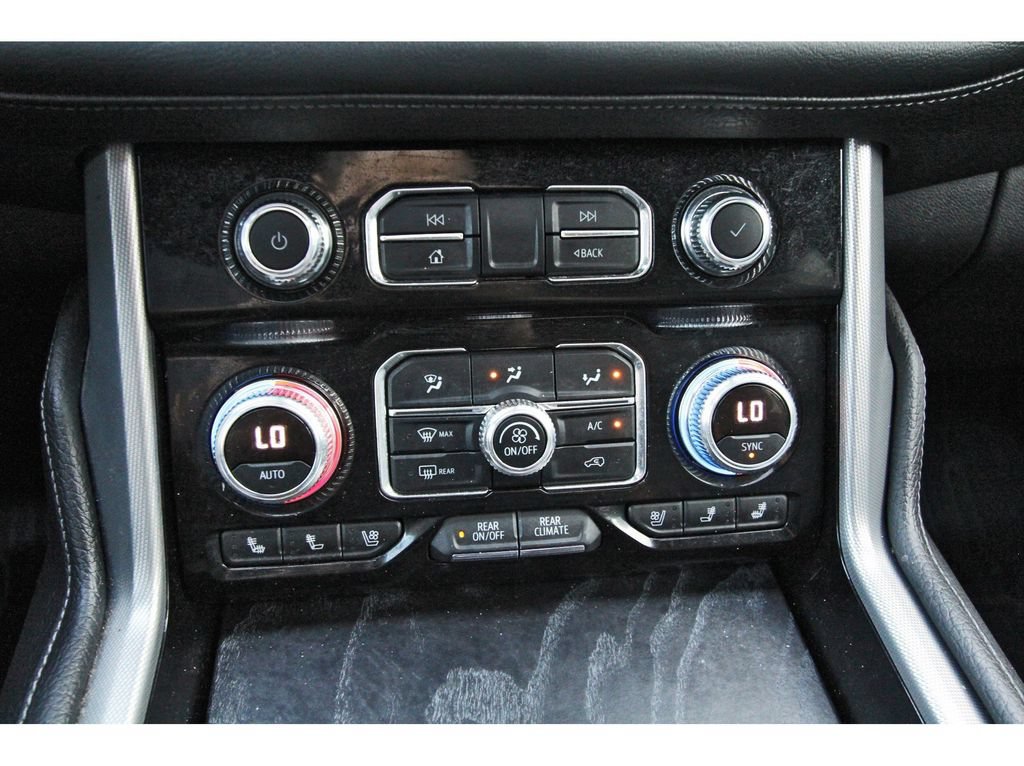 Used 2021 GMC Yukon XL Denali w/ LPO, Illumination Package AWD/4WD image 29