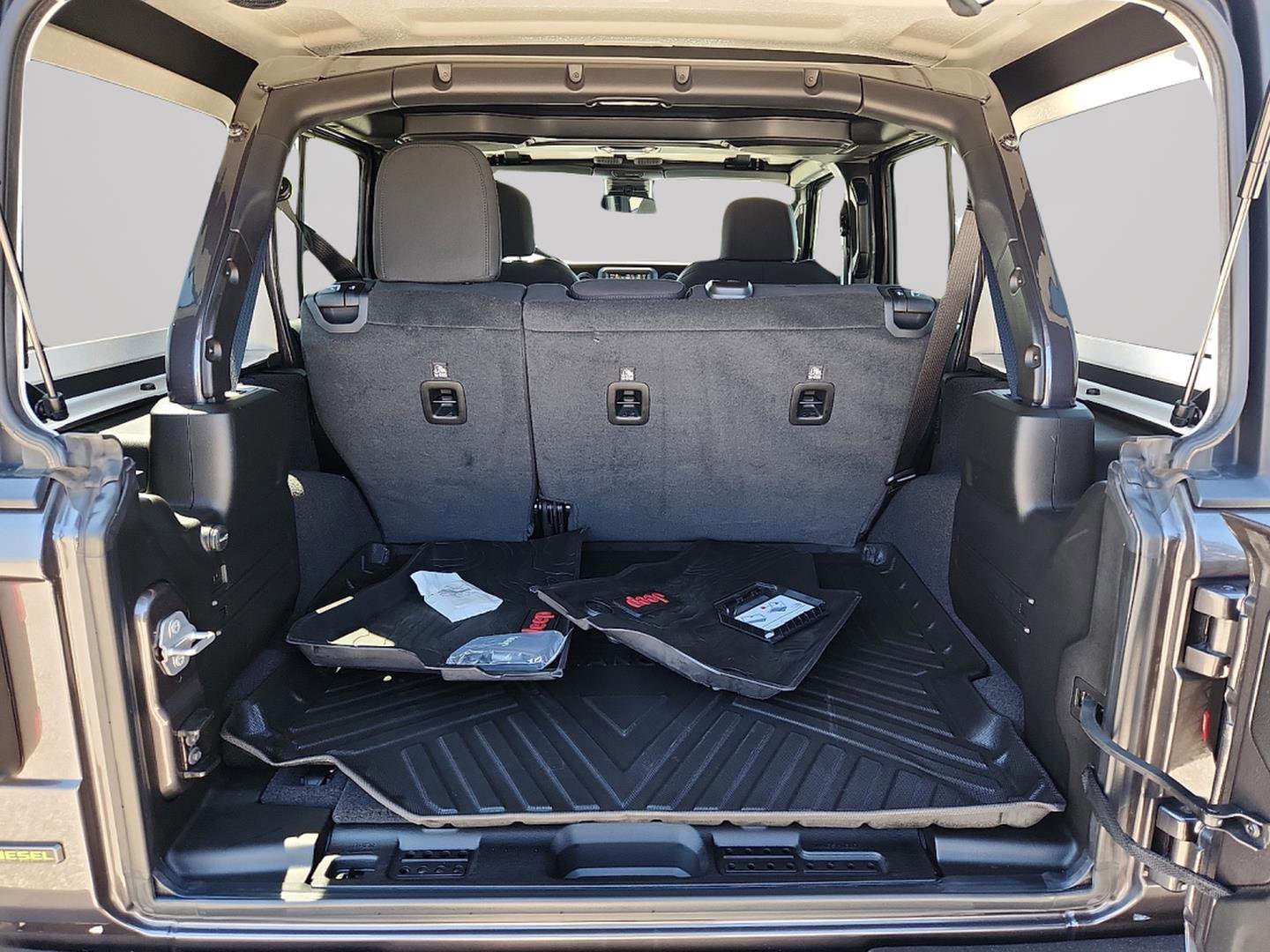 Used 2021 Jeep Wrangler Unlimited Sport image 10