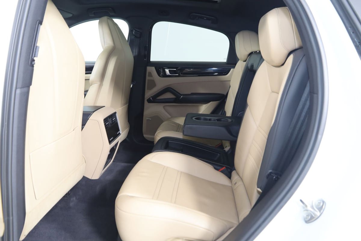 Used 2020 Porsche Cayenne AWD/4WD image 59