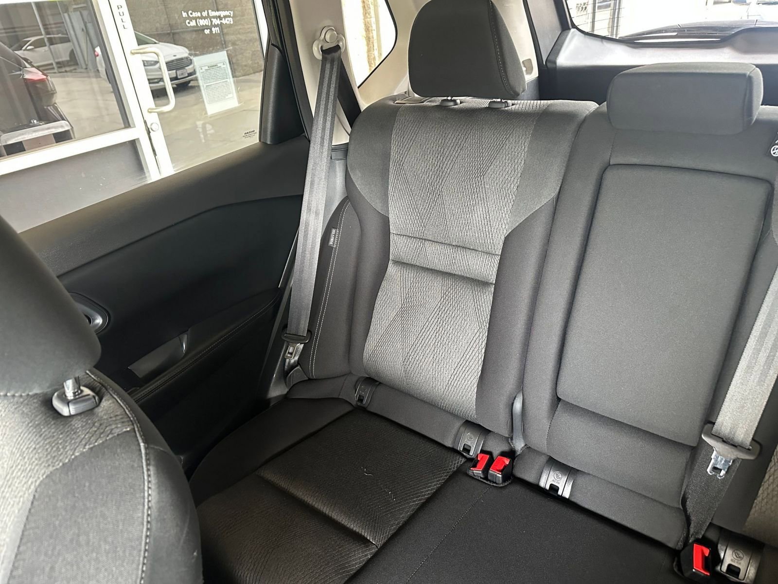 Used 2025 Nissan Rogue SV image 39