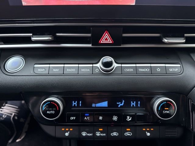 Used 2023 Hyundai Elantra SEL w/ Convenience Package image 31