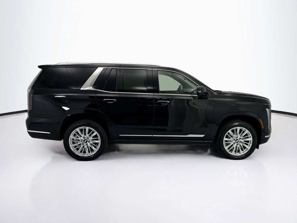 Used 2026 Cadillac Escalade Luxury AWD/4WD image 4