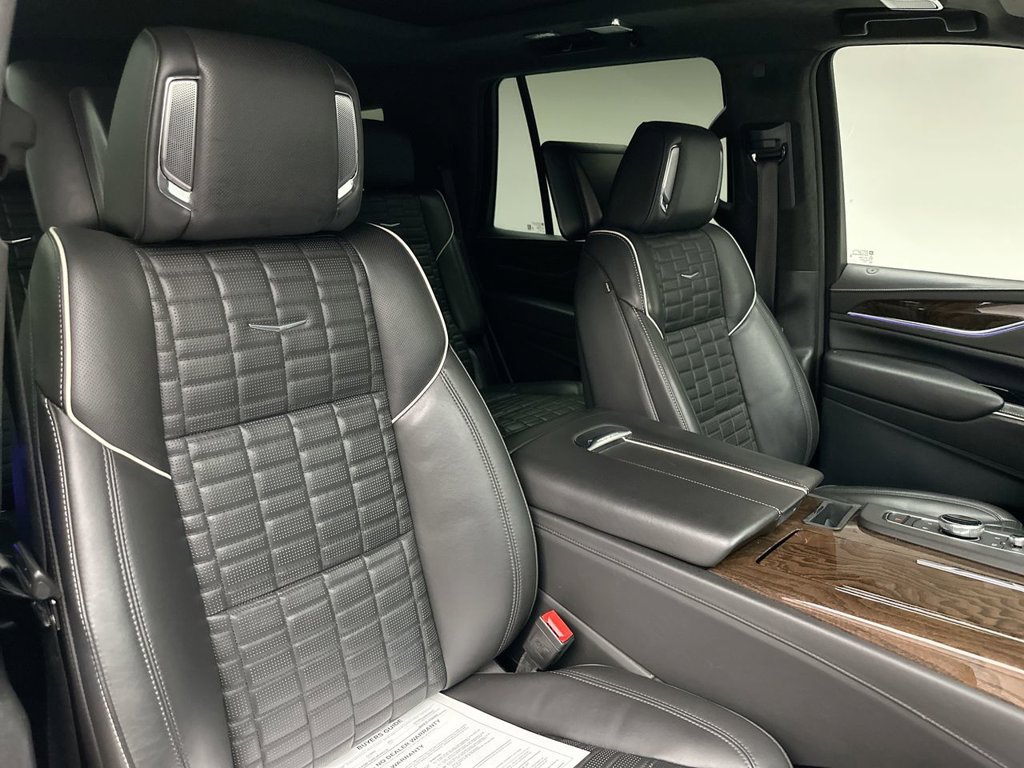 Used 2021 Cadillac Escalade Sport Platinum w/ Heavy-Duty Trailer Package AWD/4WD image 18