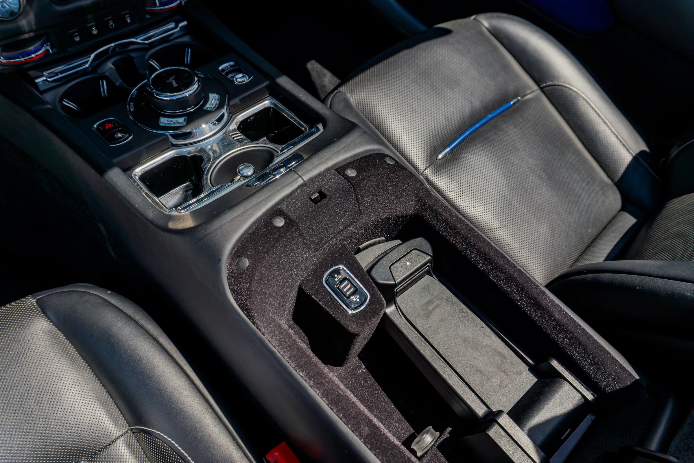 Used 2018 Rolls-Royce Dawn RWD image 69