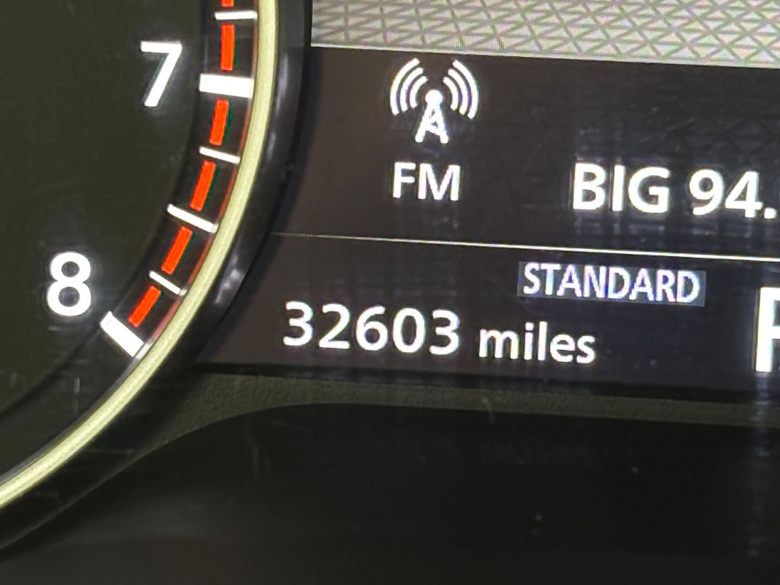 Used 2025 Nissan Pathfinder SV FWD image 43