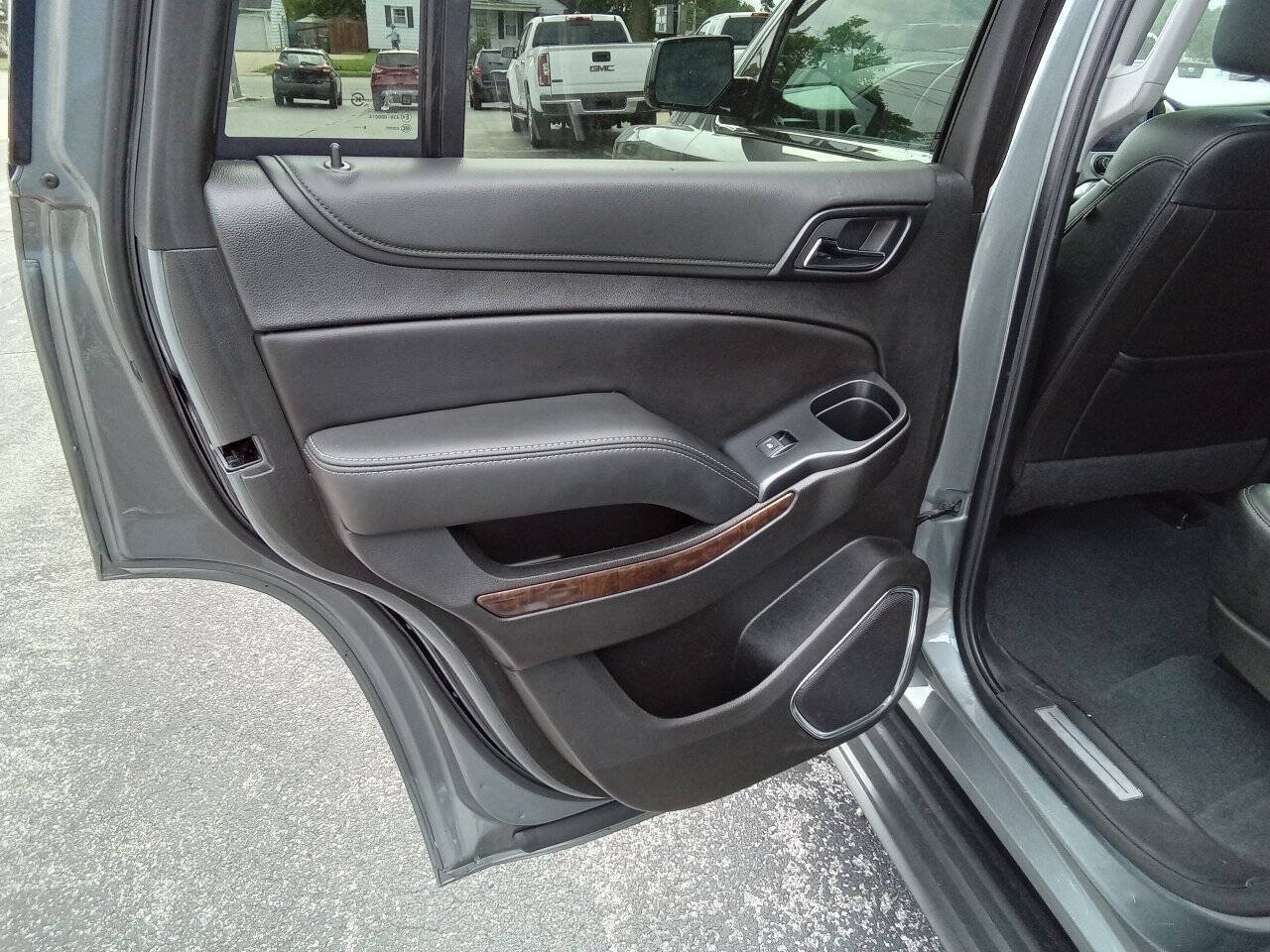 Used 2019 Chevrolet Tahoe LT AWD/4WD image 16