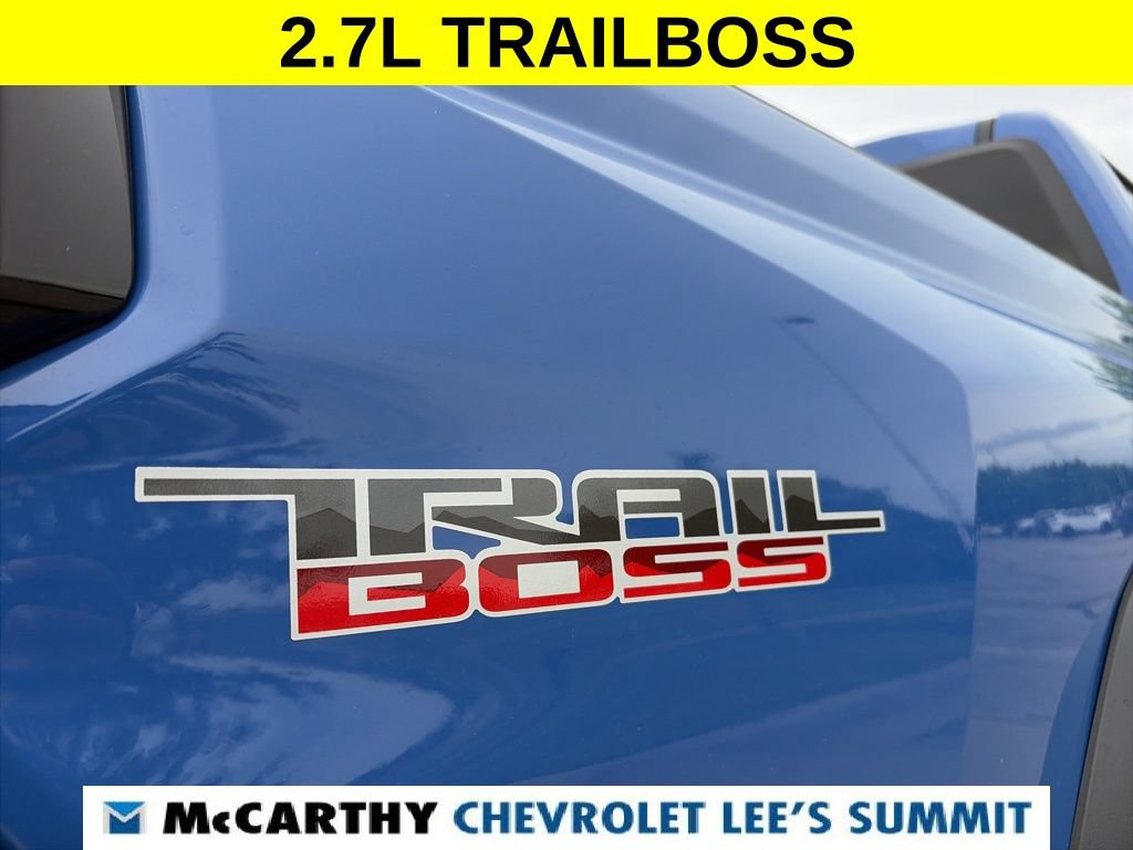 Used 2025 Chevrolet Colorado Trail Boss AWD/4WD image 19