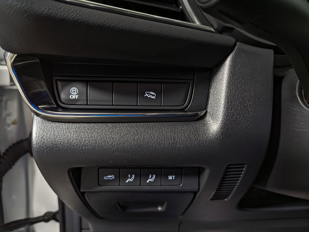 Used 2023 MAZDA CX-30 AWD 2.5 S w/ Premium Package image 40