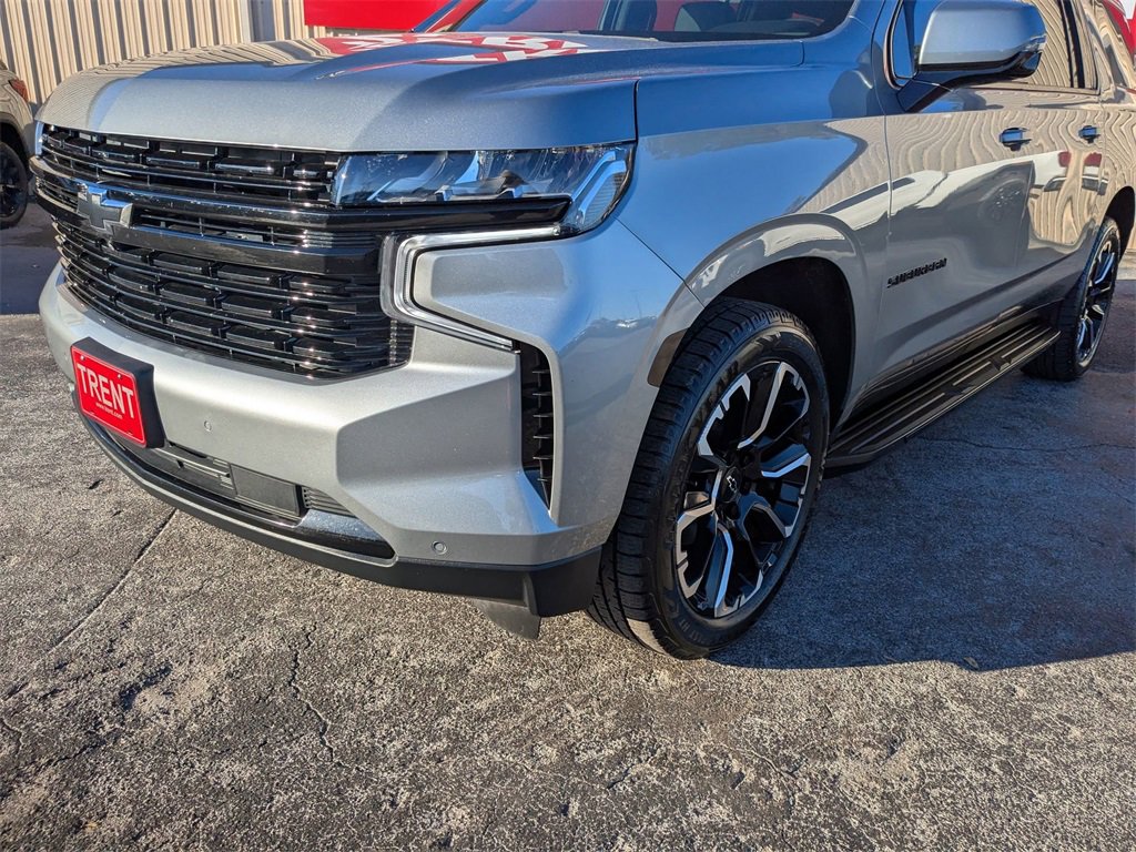 Certified 2023 Chevrolet Suburban RST w/ Luxury Package image 8