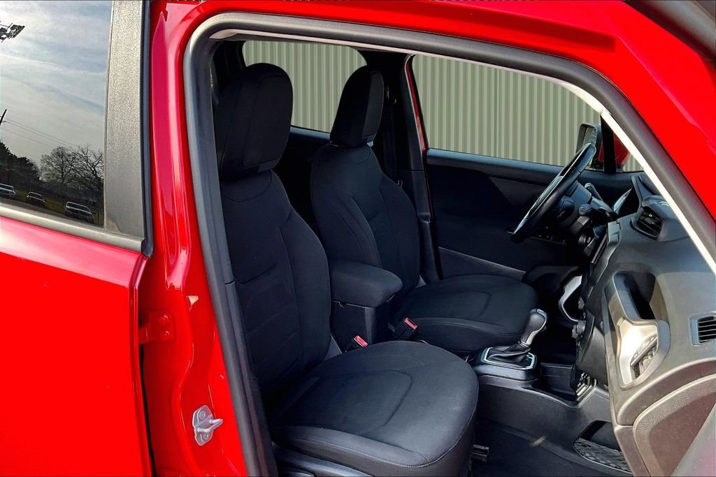 Used 2018 Jeep Renegade Latitude image 8