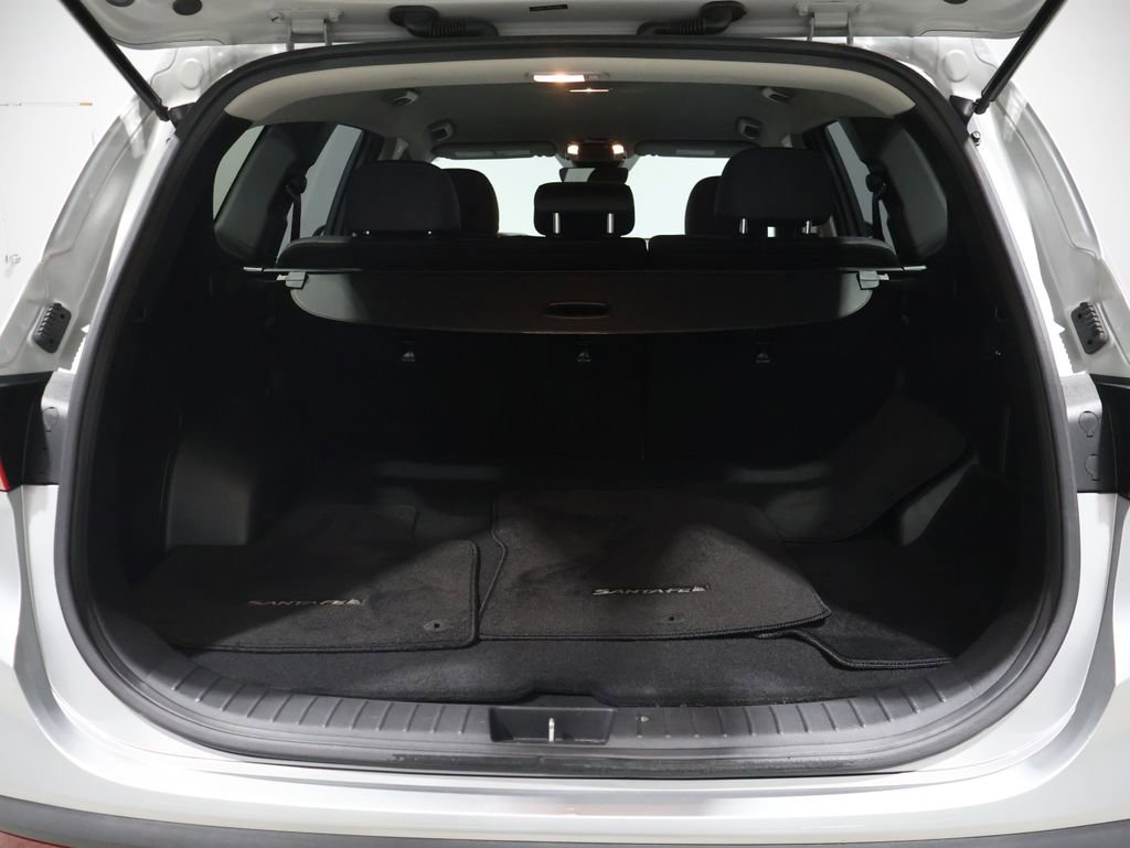 Used 2023 Hyundai Santa Fe SE image 19