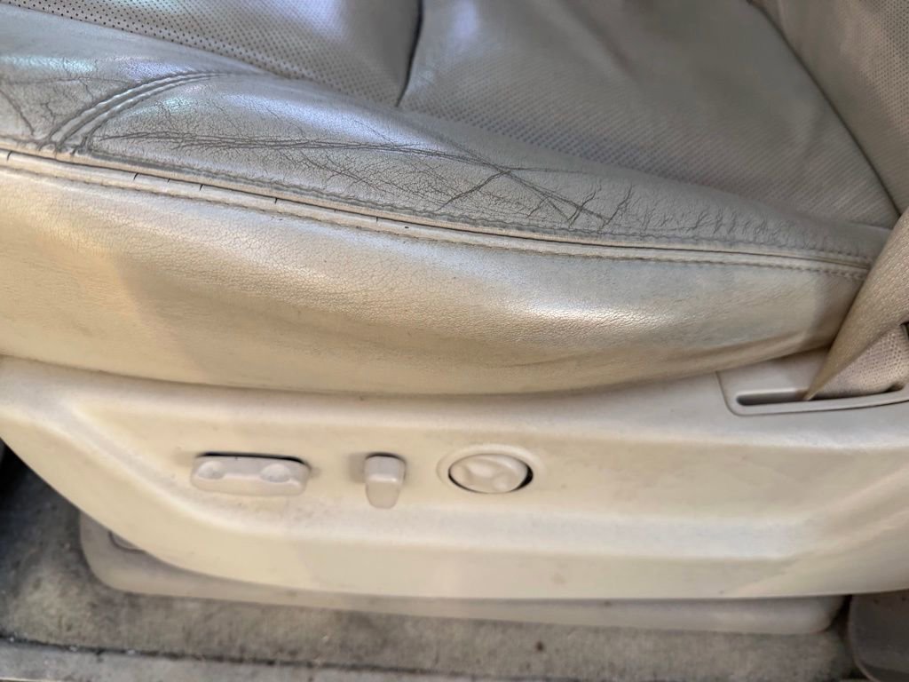 Used 2007 Cadillac Escalade AWD w/ Information Package image 11