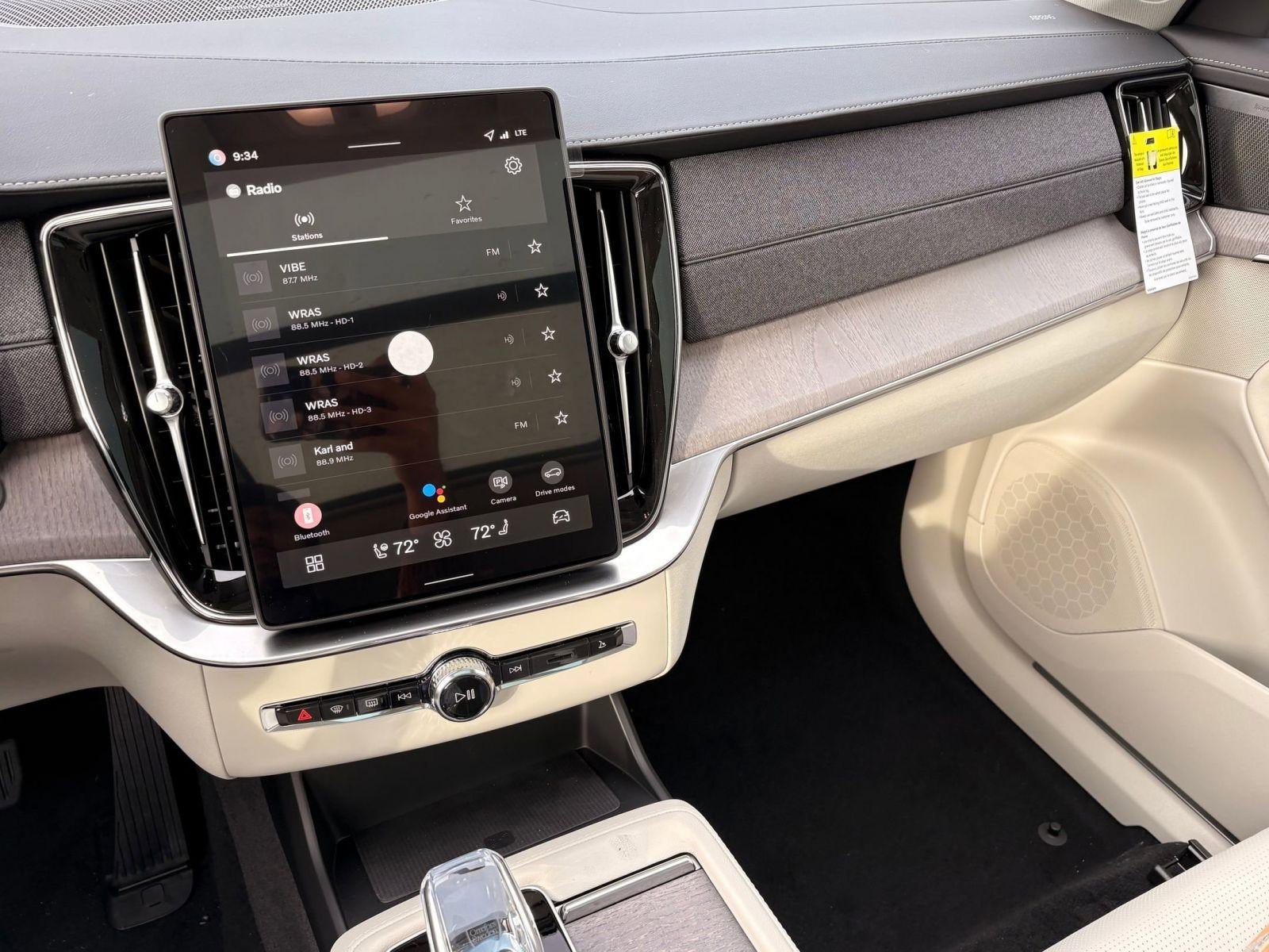 New 2026 Volvo XC90 T8 Ultra w/ Protection Package image 24