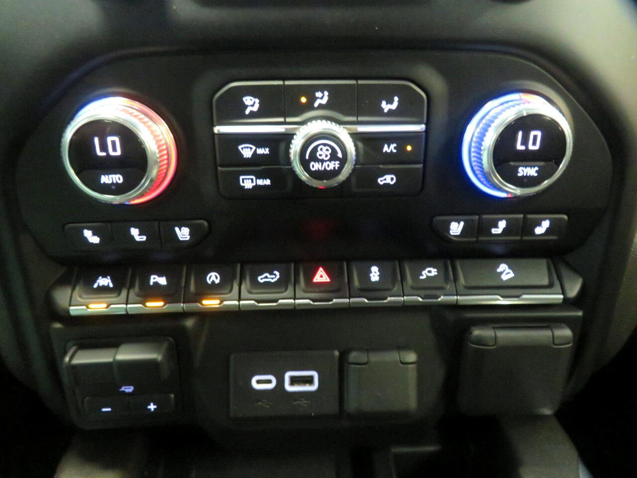Used 2021 GMC Sierra 1500 SLT w/ SLT Premium Plus Package image 41