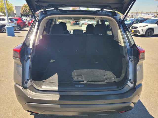 Used 2021 Nissan Rogue S FWD image 11