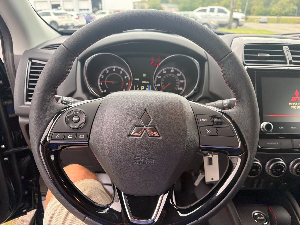 New 2027 Mitsubishi Outlander Sport LE AWD/4WD image 17