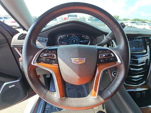 Used 2020 Cadillac Escalade Luxury w/ Escalade Sport Edition AWD/4WD image 8