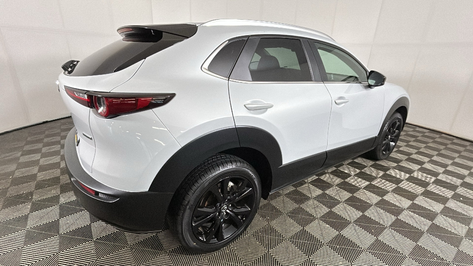 Used 2025 MAZDA CX-30 AWD 2.5 S w/ Select Sport Pkg image 3