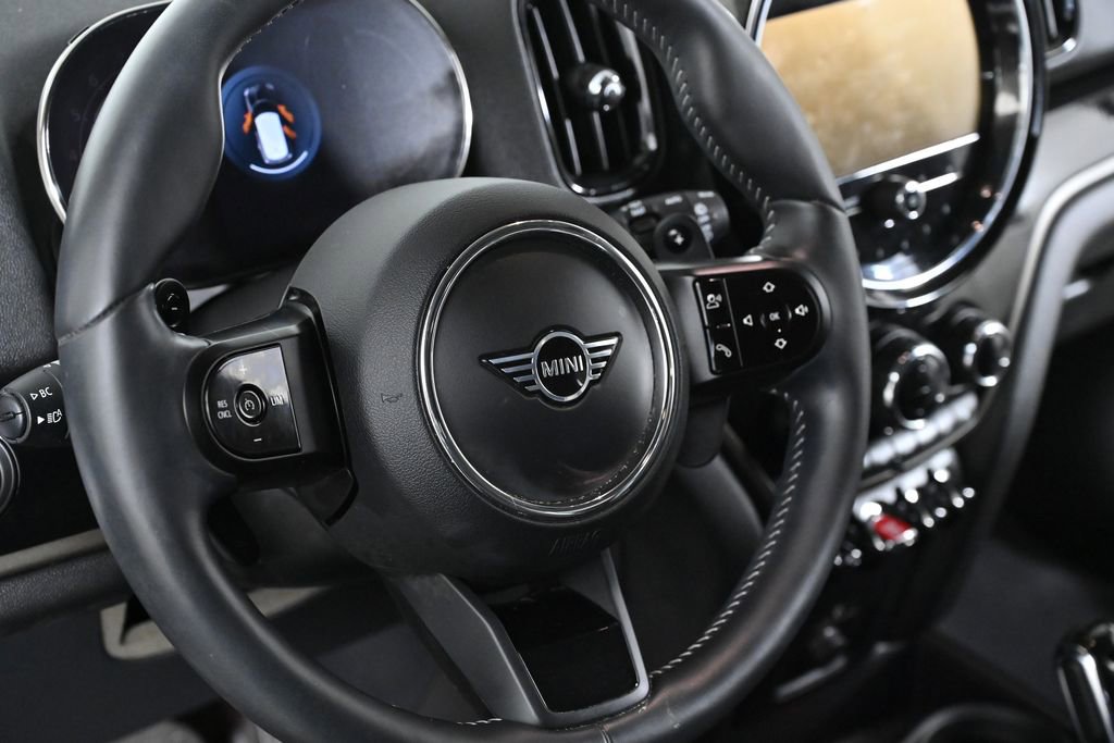 Used 2023 MINI Cooper Countryman S w/ Signature Upholstery Package image 11