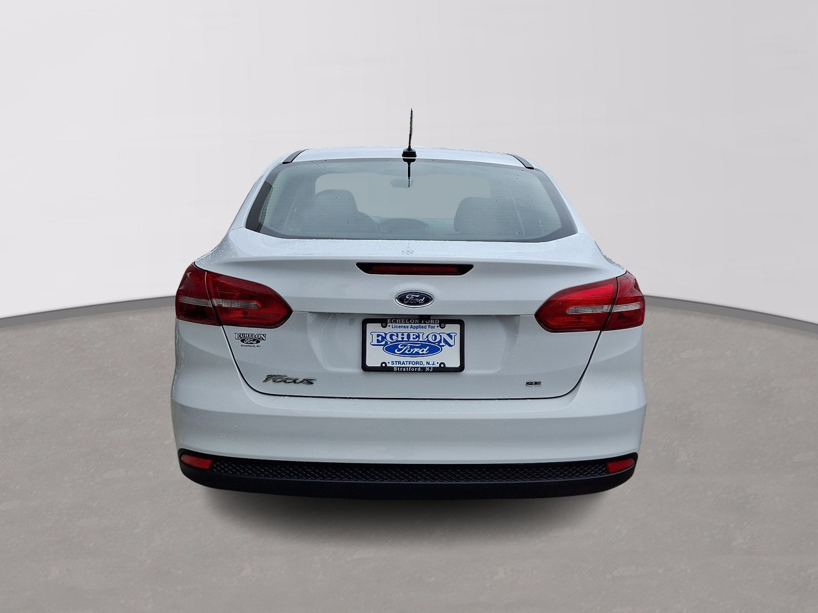 Used 2016 Ford Focus SE FWD image 5