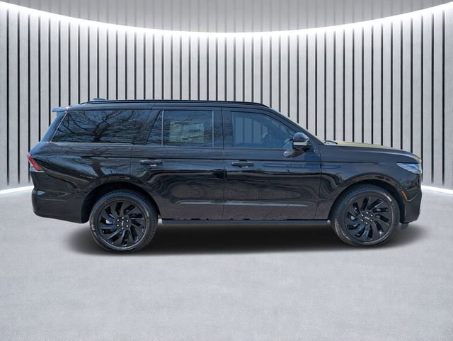 New 2026 Lincoln Navigator Reserve w/ Jet Appearance Package video 2