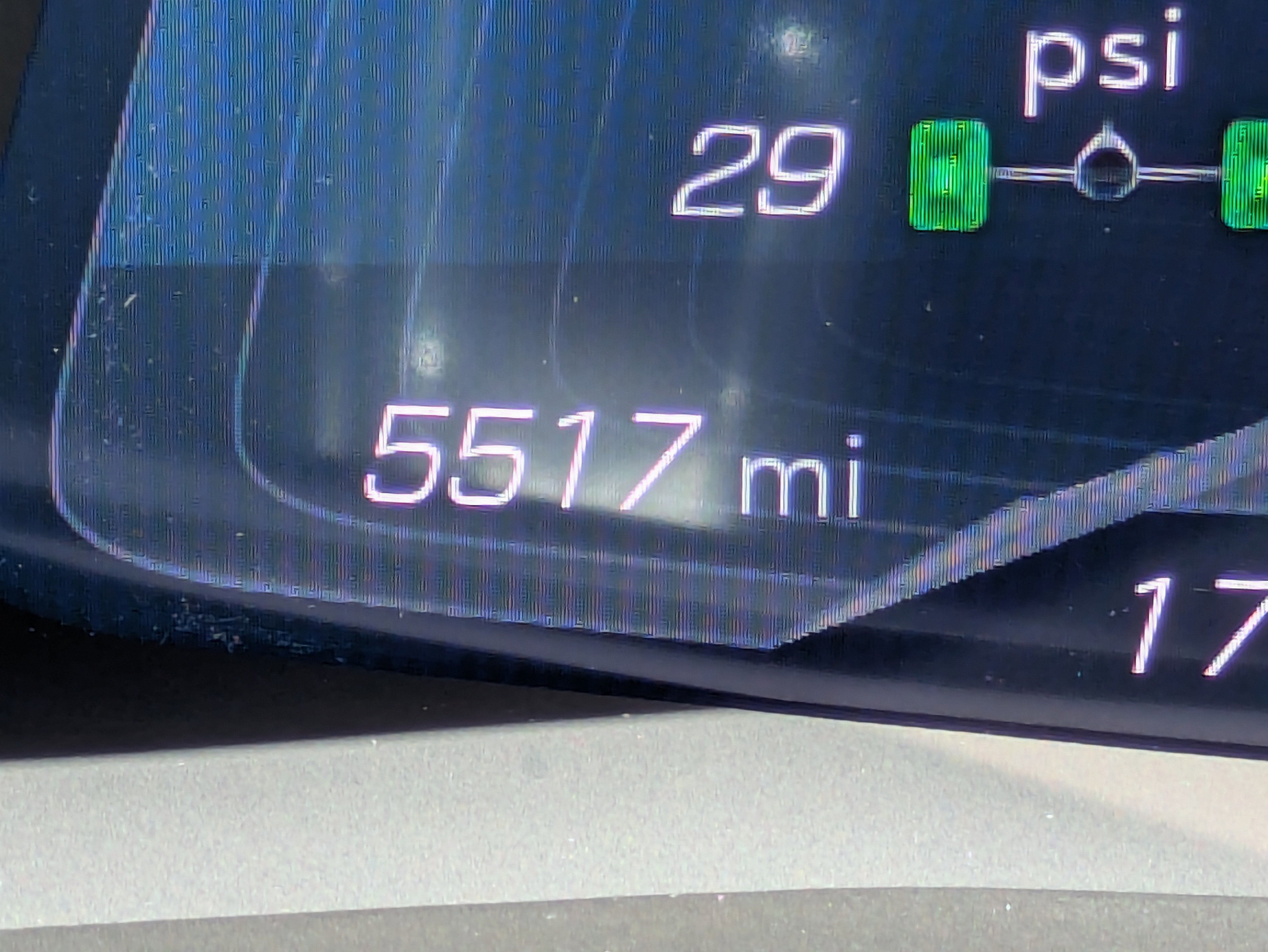 Used 2025 Chevrolet Corvette Stingray Coupe w/ 1LT RWD image 19