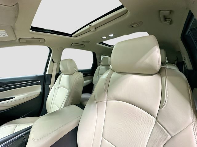 Used 2018 Buick Enclave Essence image 19