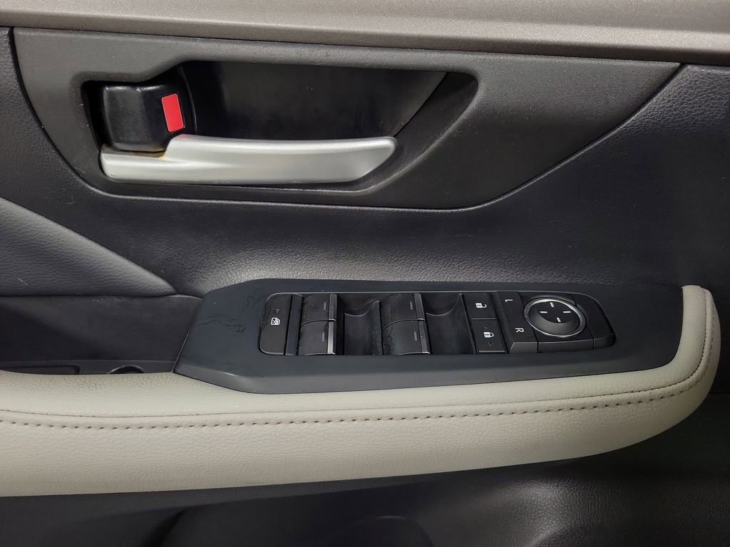 Used 2024 Toyota Grand Highlander AWD image 18