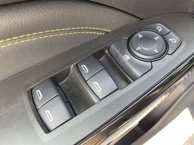 Used 2024 Chevrolet Trax ACTIV w/ Sunroof Package image 13