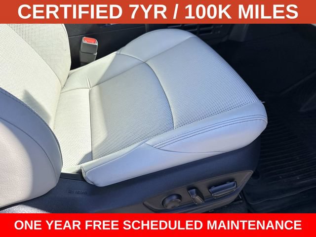 Used 2025 Toyota Tacoma Limited AWD/4WD image 10