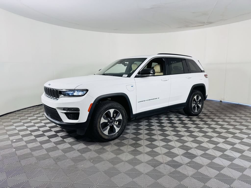 Used 2024 Jeep Grand Cherokee Limited 4xe AWD/4WD image 4