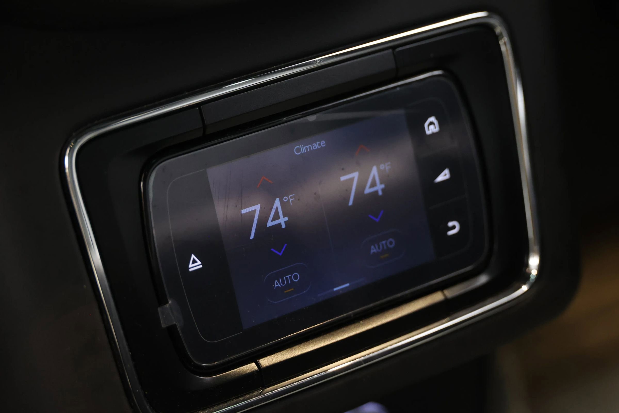 Used 2017 Bentley Bentayga image 66