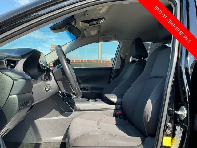 Used 2021 Toyota Venza LE image 8