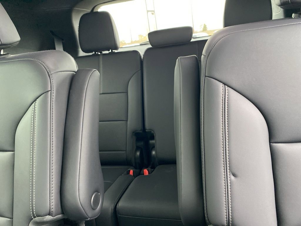 Used 2025 GMC Acadia Elevation w/ Elevation Premium Package image 26