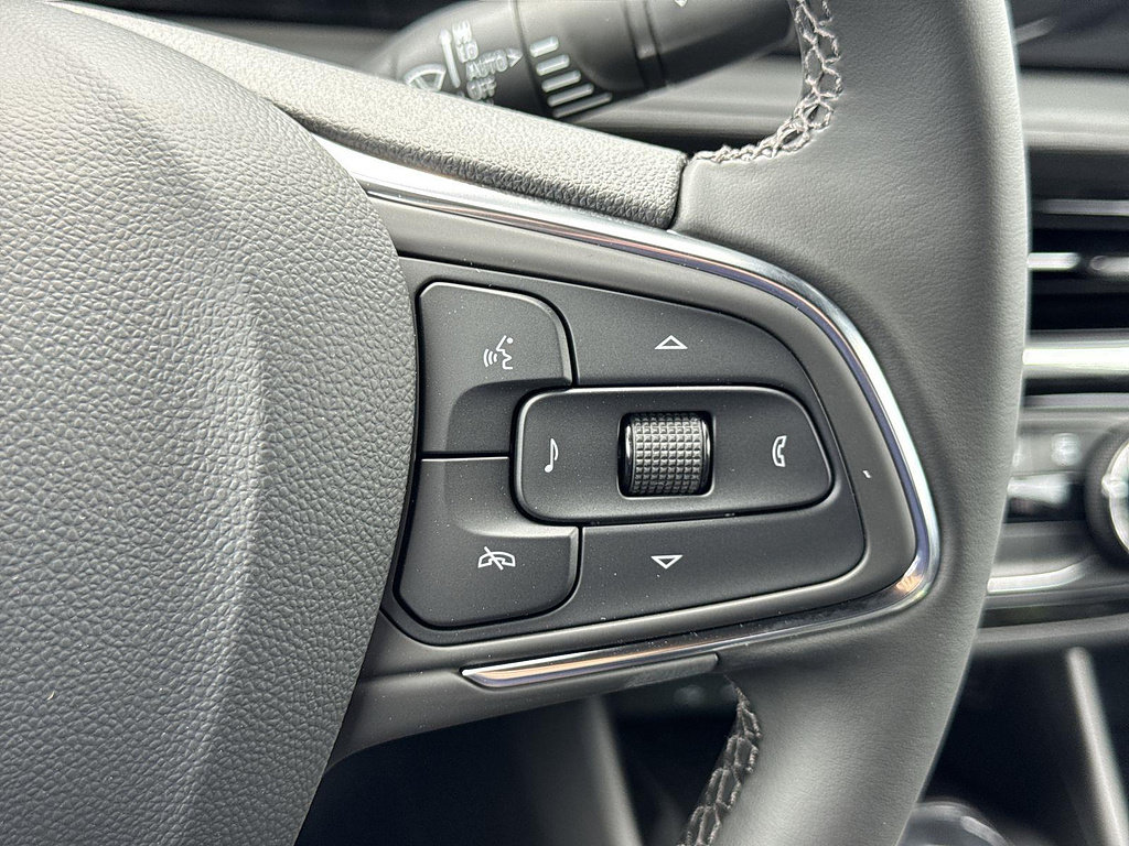 New 2026 Buick Envista Sport Touring w/ Convenience II Package FWD image 10