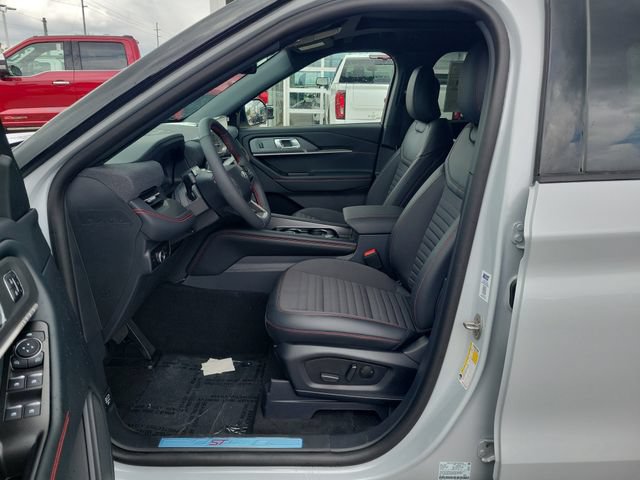 New 2026 Ford Explorer ST-Line w/ ST-Line Street Pack AWD/4WD image 13