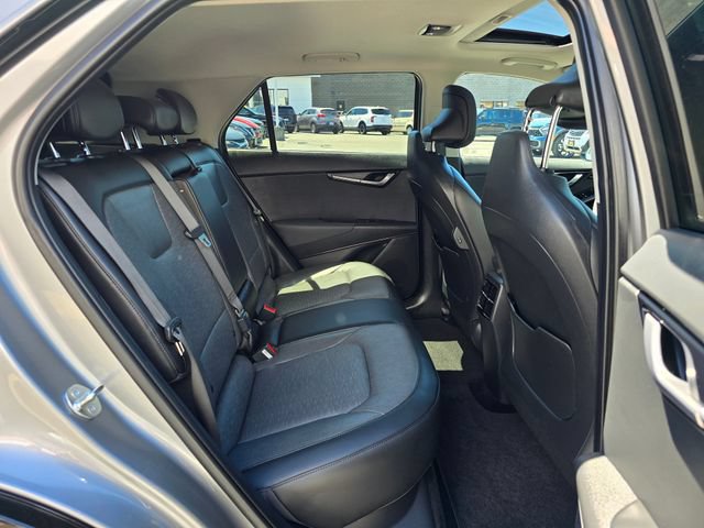 Certified 2023 Kia Niro Wave w/ Wave Preserve Package FWD image 14