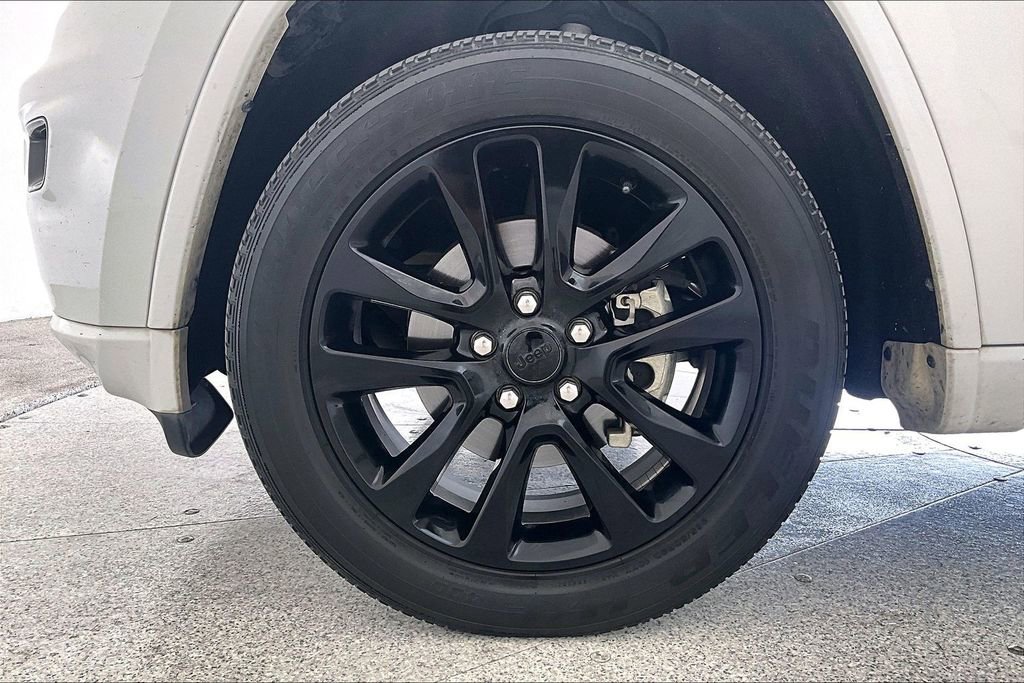 Used 2019 Jeep Grand Cherokee Altitude image 12