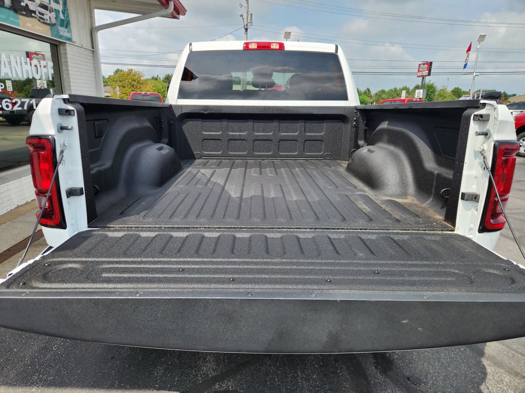 Used 2025 RAM 2500 Big Horn AWD/4WD image 5
